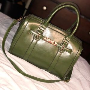 Spacious Quality Women’s Purse